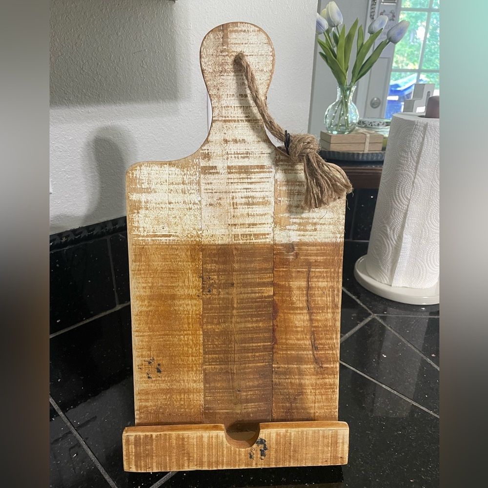 NWT - Farmhouse Wooden Stand for Cookbook or Tablet